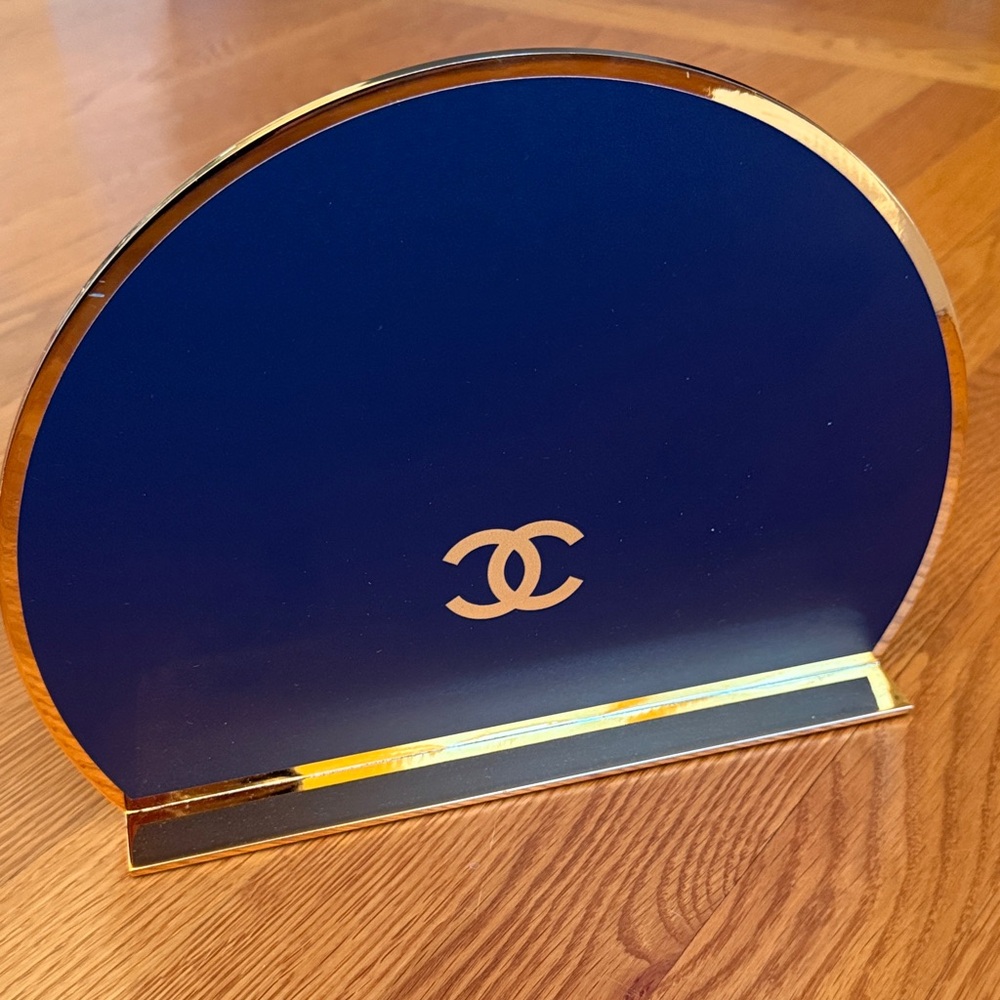 CHANEL Navy and Gold Decorative Accent Plaque with CC Medallion - Picture 3 of 5